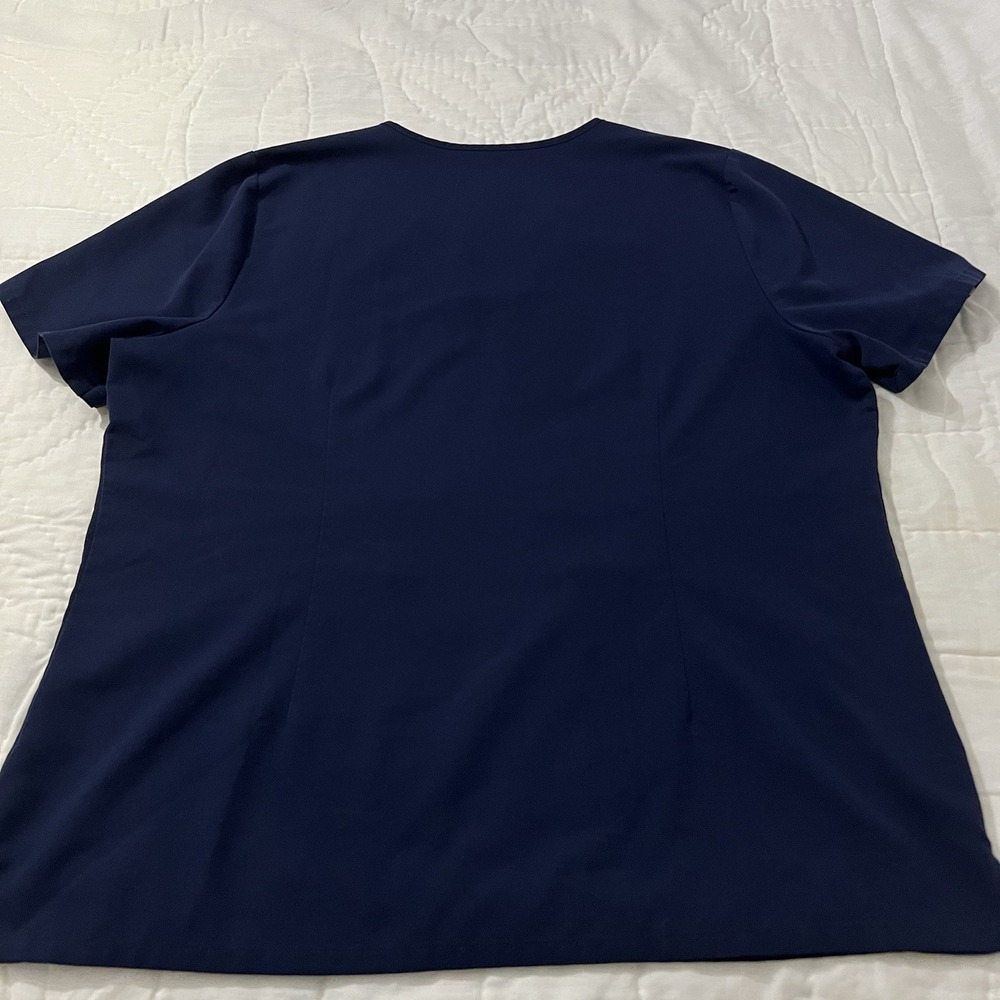 Figs Scrub Top Women XXL Blue Casma 3 Pocket V Neck Medical Nurse Stretch FW1100 - Picture 2 of 7